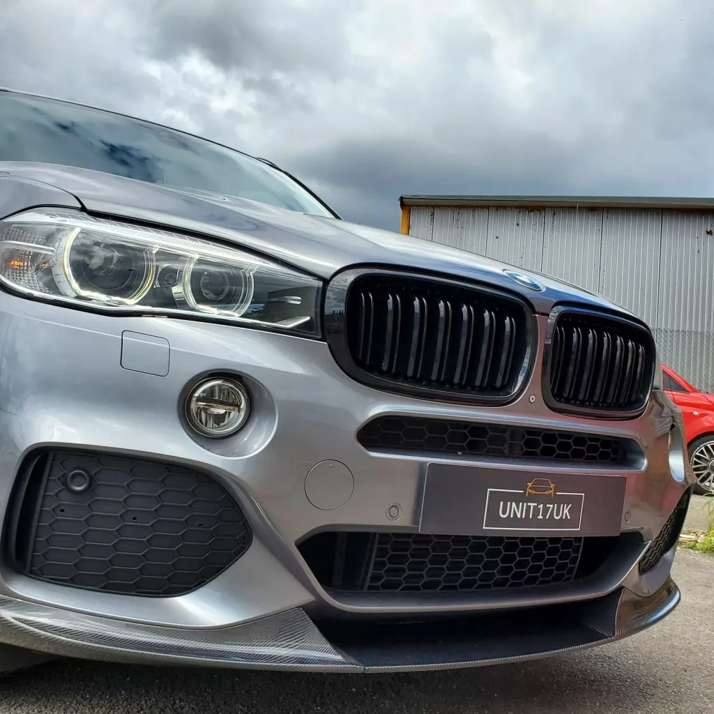 BMW F15 X5 M Sport 2013-2018 Carbon Fiber 3pc Front Splitter — image 7 of 9