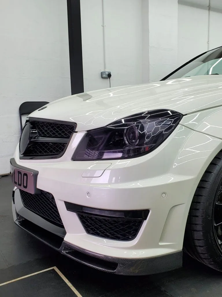 Mercedes C63 AMG W204 2011-2014 Carbon Fiber Front Splitter — image 8 of 12