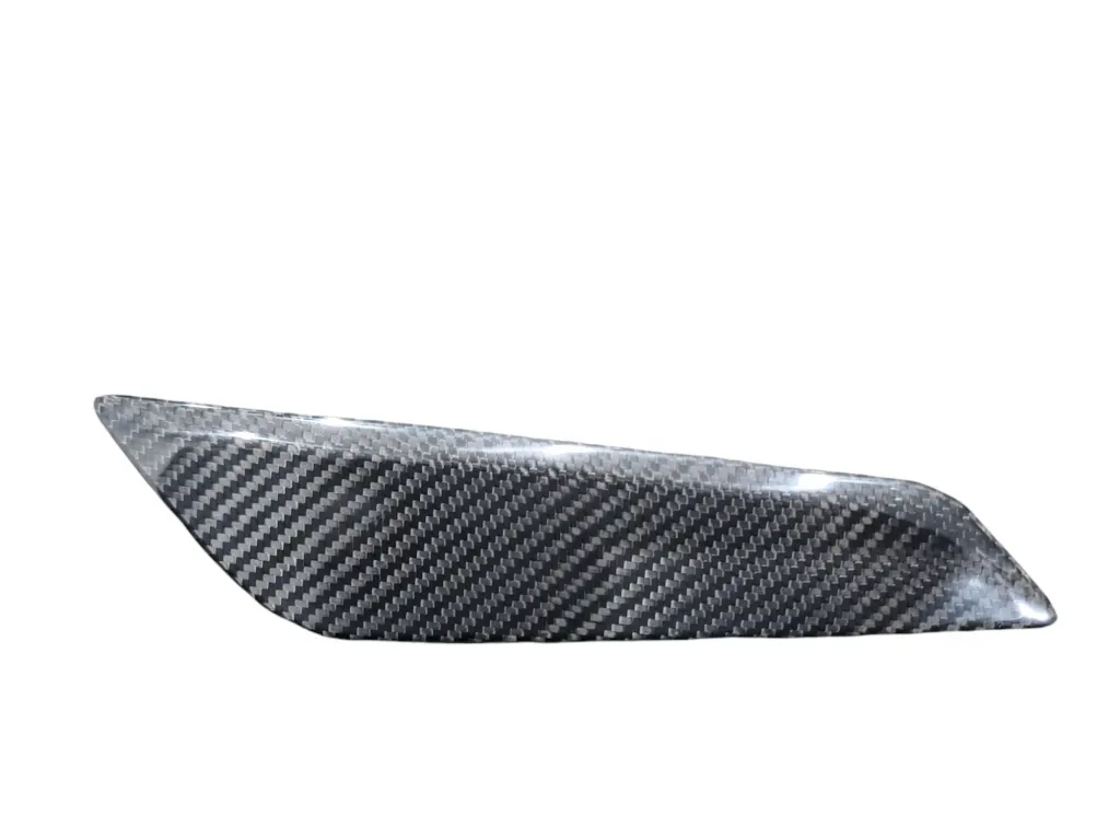 BMW G30/G31 5 Series M Sport 2016-2020 Carbon Fiber Wing Vents — image 2 of 4