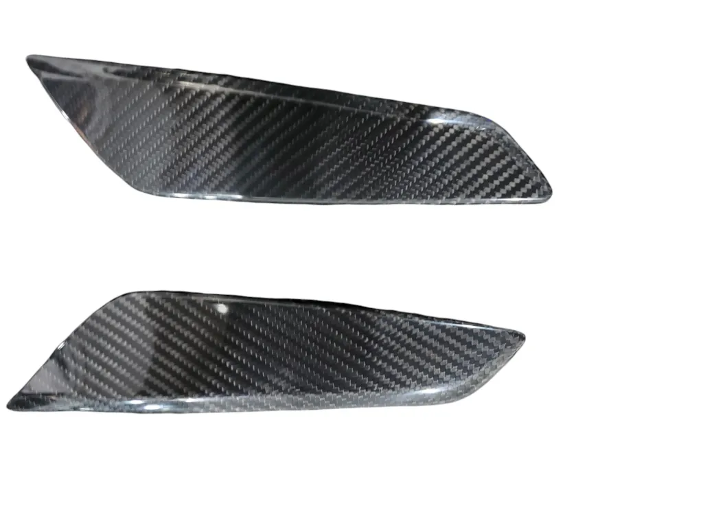 BMW G30/G31 5 Series M Sport 2016-2020 Carbon Fiber Wing Vents — image 3 of 4
