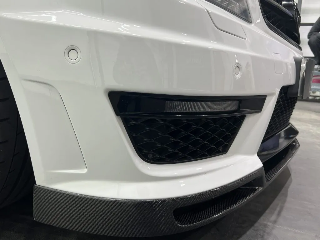 Mercedes C63 AMG W204 2011-2014 Carbon Fiber Front Splitter — image 11 of 12