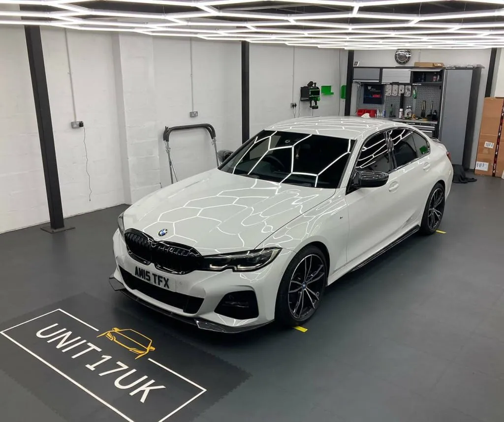 BMW G20/G21 3 Series M Sport 2019-Present Carbon Fiber Side Skirts — image 5 of 6