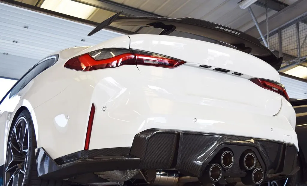 BMW G80 M3 Performance Style Dry Carbon Fiber Rear Bumper OE Corner Side Without Winglets Pre Preg — image 15 of 23