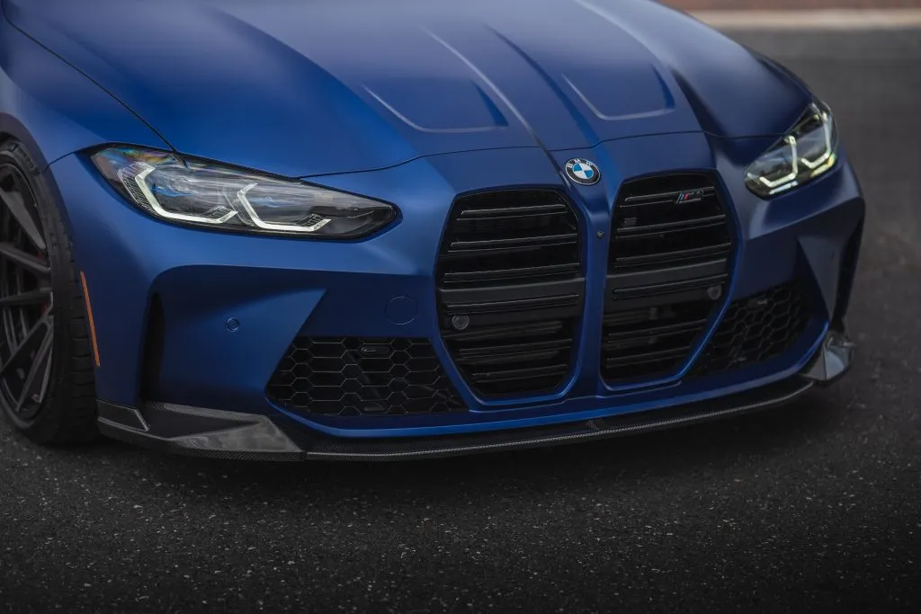 Blue G82 M4 front end, low angle