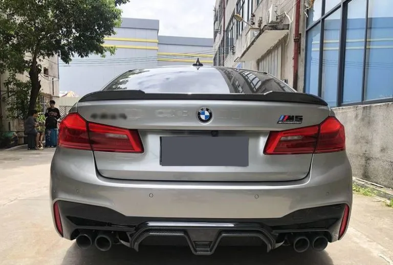 BMW F90 M5 CS Style Carbon Fiber Diffuser LCI