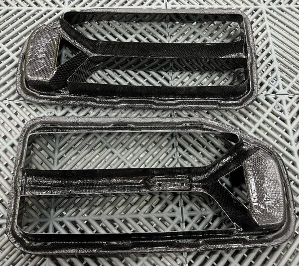 BMW G87 M2 CSL Style Grille – Pre-Preg Carbon Fiber Front Grill (2023+) — image 3 of 4