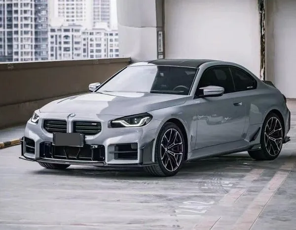 BMW G87 M2 OEM Prepreg dry Carbon Fiber Lower Center Grille Valance – Front Bumper Trim (2023+) — image 4 of 5