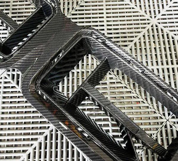 BMW G87 M2 CS Style Prepreg Dry Carbon Fiber Front Grille – Gloss Finish — image 3 of 6