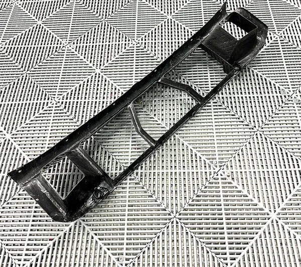 BMW G87 M2 OEM Prepreg dry Carbon Fiber Lower Center Grille Valance – Front Bumper Trim (2023+) — image 5 of 5