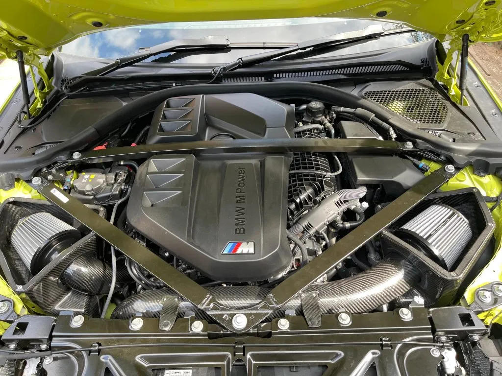 BMW M2 M3 & M4 G87/G80/G81/G82/G83 Prepreg Dry CARBON FIBER AIR INTAKE — image 3 of 13