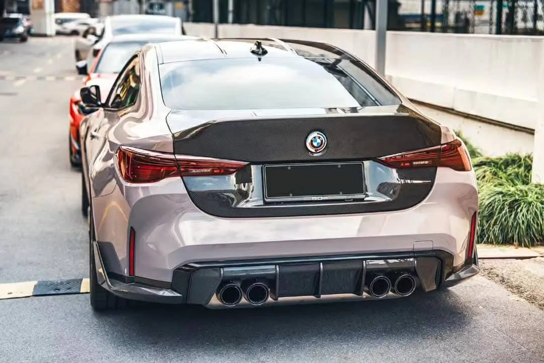 BMW G82 M4 CSL Trunk Dry Carbon Fiber - Image 5