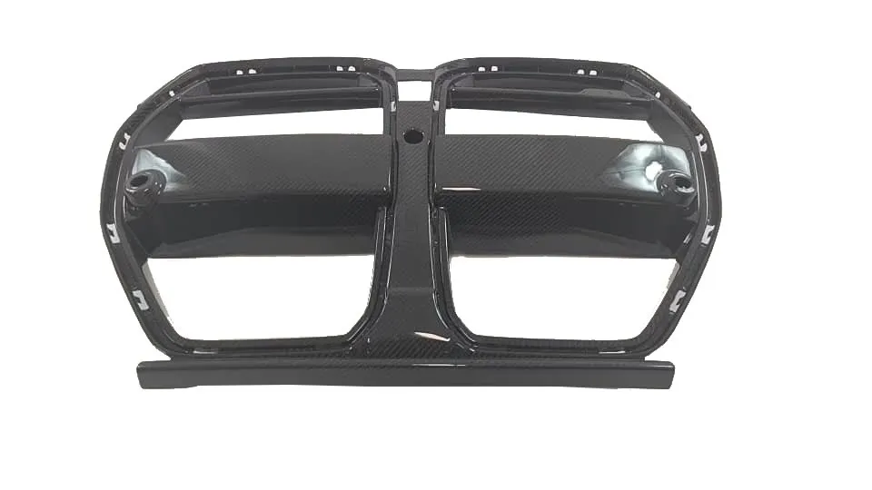 BMW G80 M3 G82 M4 1 piece prepreg dry carbon fiber Vstyle grille — image 4 of 4