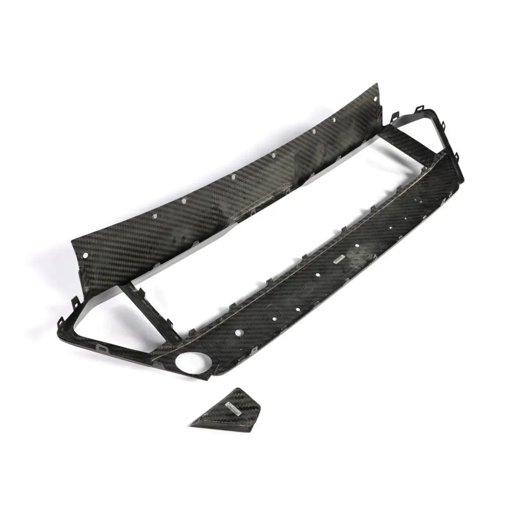 BMW F95 X5M LCI CARBON FIBER FRONT BUMPER LOWER GRILL TRIM IN DRY CARBON FIBER — image 4 of 21
