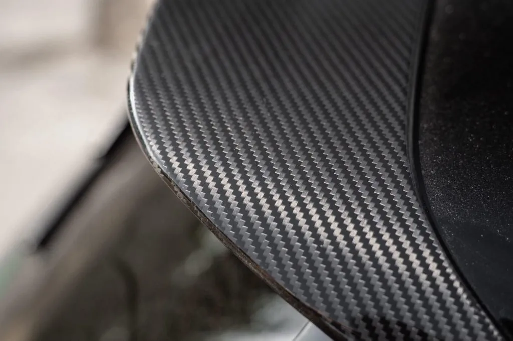 BMW G99 M5 TOURING V STYLE CARBON FIBER SPOILER — image 6 of 6