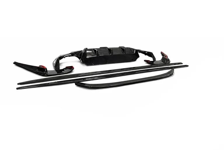 BMW M5 F90 LCI 3D style 3 piece rear diffuser