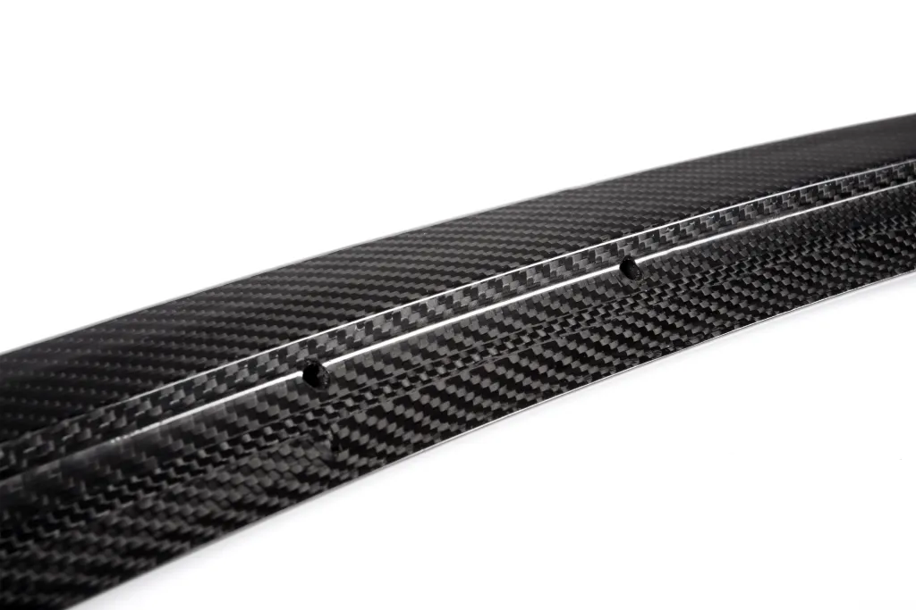 G82 M4 style dry carbon spoiler — image 13 of 16