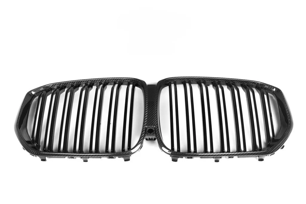 BMW X5 G05 LCI Dual Slat Prepreg Carbon Fiber Front Grill — image 2 of 8