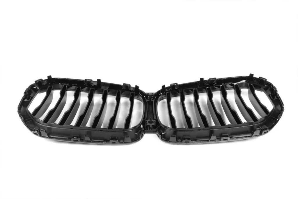 BMW X5 G05 LCI Single Slat Prepreg Carbon Fiber Front Grill — image 9 of 9