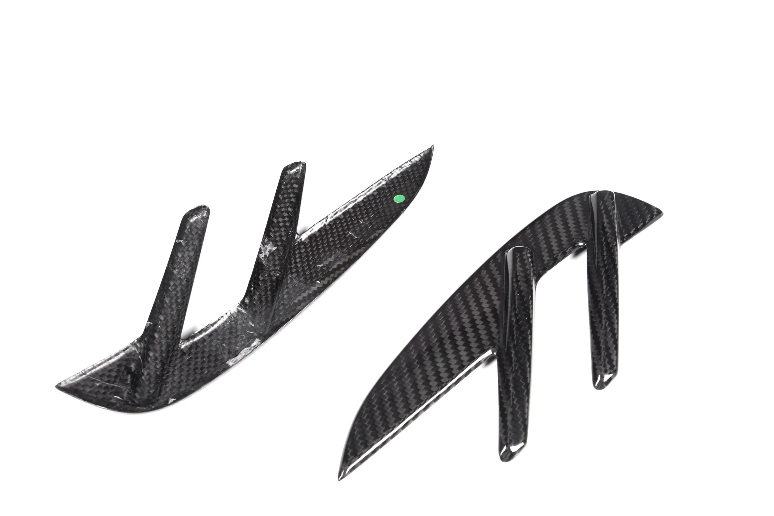 G82 OEM Style Sticky Dry Carbon Side Fender - Image 13