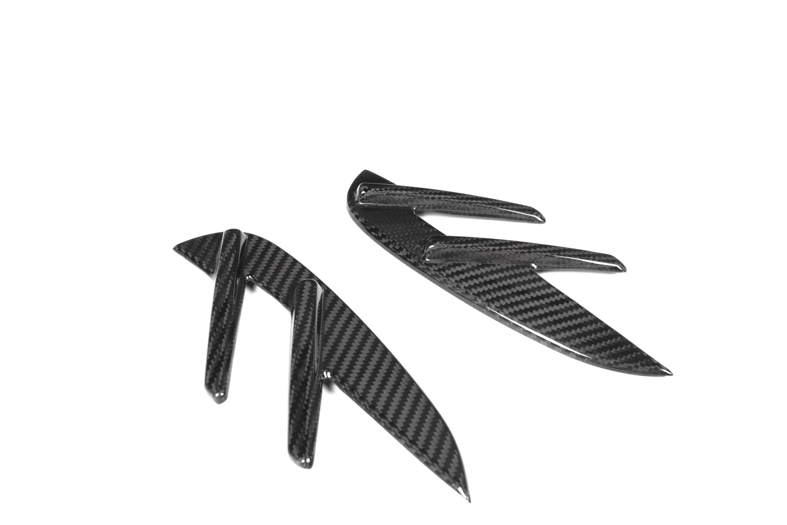 G82 OEM Style Sticky Dry Carbon Side Fender - Image 4