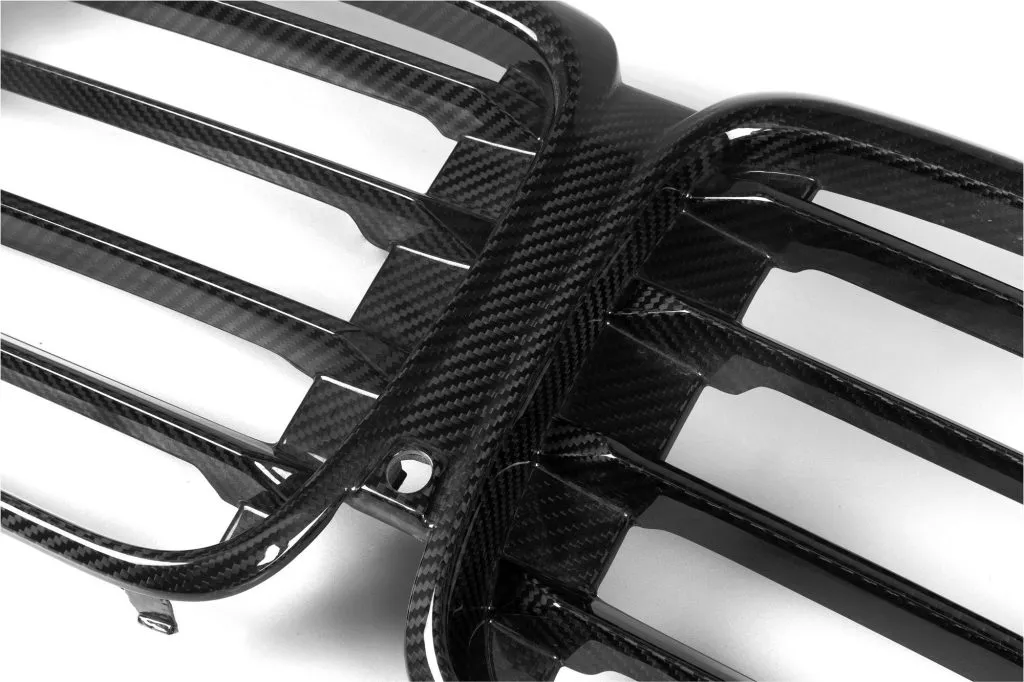 BMW X5 G05 LCI X5M Style Prepreg Carbon Fiber Front Grill — image 6 of 6