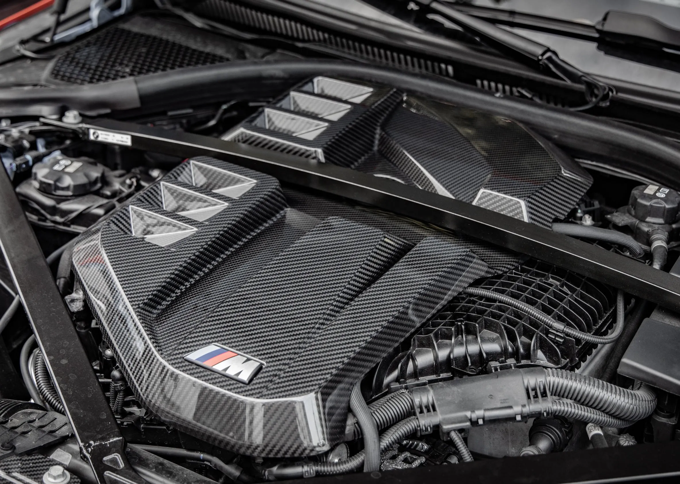 BMW M3 M4 M2 G80 G82 G83 G87 Carbon fiber OEM engine cover - Image 2