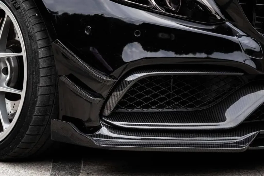 Mercedes C63 205 pre dry carbon fiber front bumper vent — image 3 of 4